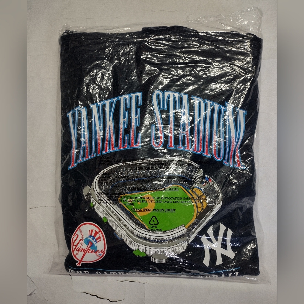 Mitchell & Ness New York Yankees Stadium Hoodie Navy Size S NWT 🔥$95 - Picture 9 of 9